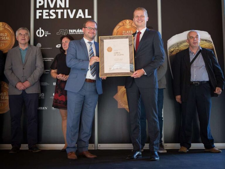Pivovary Staropramen získaly na dvou degustačních soutěžích 8 medailí